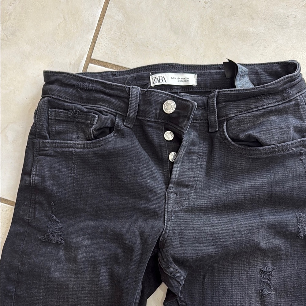 Zara Black Distressed Jeans